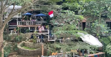 Rumah Goa, Kafe Bernafas Alam dan Etnik di Pinggir Jakarta