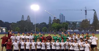 Iwan Bule Pantau Latihan Timnas U-19, Pemain Minta Sepatu Bola