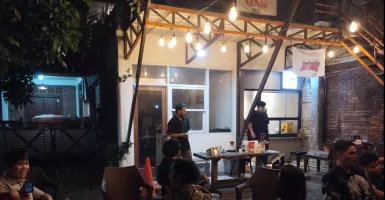 Jitterz Coffee, Kedai Kopi Minimalis yang Cozy Buat Lepas Penat