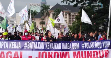 Aliansi Buruh Long March dari Puncak Bogor ke Patung Kuda, Presiden Jokowi Disebut