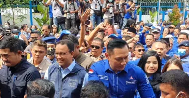 Agus Harimurti Yudhoyono Sambut Anies Baswedan di DPP Partai Demokrat