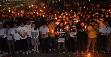 Aksi 1.000 Lilin Bukti Apresiasi Perjuangan Erick Thohir dari Sanksi FIFA