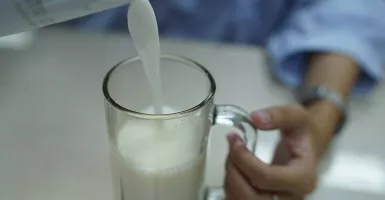 Tips Minum Susu Segar Pasteurisasi untuk Orang Dewasa