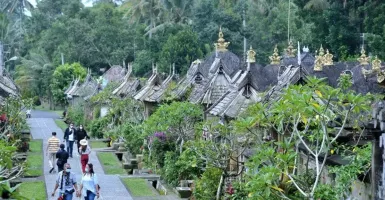 Desa Wisata Penglipuran Bangli Bali Ramai, Turis Datang Sebegini