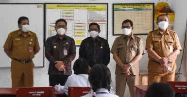 ANBK SMP Dilaksanakan, Wawali Kota Denpasar Bali Datang