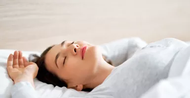 Tidur Miring Kiri Beri 3 Manfaat Hebat untuk Kesehatan Manusia
