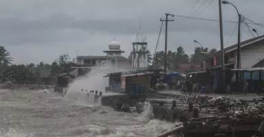 BMKG: Peringatan Dini Perairan Bali, Prakiraan Cuaca Hari Ini