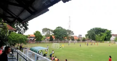 Pelatih Persebaya Kecewa Stadion Bali, Reaksi KONI Bikin Bingung