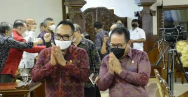 DPRD Bali Rapat Paripurna Bahas Perda Nomor 5, Ada Apa?