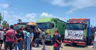 Efek ODOL, Ratusan Sopir Truk Unjuk Rasa di Gilimanuk Bali