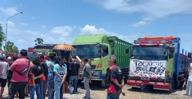 Ratusan Sopir Truk Unjuk Rasa di Gilimanuk, Apa Tuntutannya?