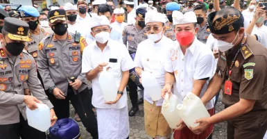 Gubernur Bali Koster Murka, Bareng Polisi Musnahkan Arak Gula