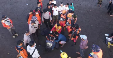 Gianyar Bali Heboh! Basarnas Dapat Mayat Pria di Pantai Gumicik