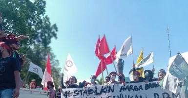 Demo Jokowi di DPRD, Mahasiswa Bali Murka Polisi Kirim Pecalang