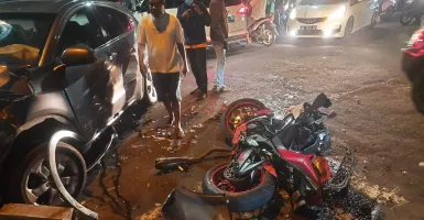 Adu Jangkrik Honda HRV Lawan Moge R25 di Badung Bali, Korban?