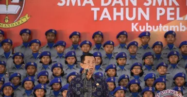 DPRD Paksa Gubernur Koster Akhiri Polemik SMAN Bali Mandara