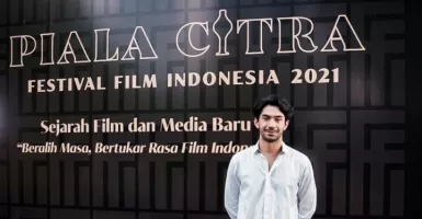Persoalan Penting, Aktor Indonesia Reza Rahadian Ada di Bali