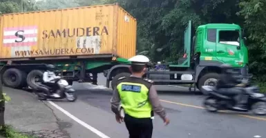 Macet Parah Jalan Denpasar-Gilimanuk Efek Truk Kontainer, Kenapa?