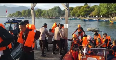 KMP Nusa Dua Kandas, 160 Penumpang Terjebak di Selat Bali