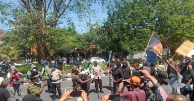 Polisi Jamming Efek Demo Mahasiswa Papua, Renon Hilang Sinyal