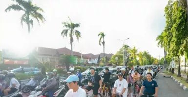 Bali Bergoyang! DJ Buleleng Ini Mainkan Musik di Jalanan