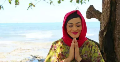 Profil Dewi Hughes, Presenter Bali Bikin Takjub Soal Bobotnya