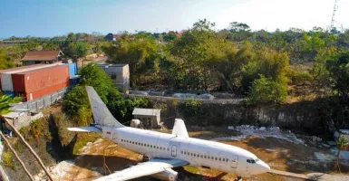Misteri Pesawat 'Hantu' Boeing 737 di Nusa Dua Bali, Ada Apa?