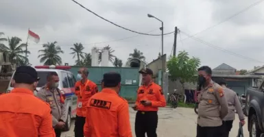 BPBD Kerahkan Perahu Karet untuk Banjir di Kecamatan Pakuhaji