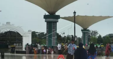 Idul Fitri, Kawasan Wisata Banten Lama Dipadati Pengunjung