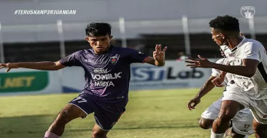 Cukur Gundul Persita Tangerang 3-0, Persipura Tetap Degradasi