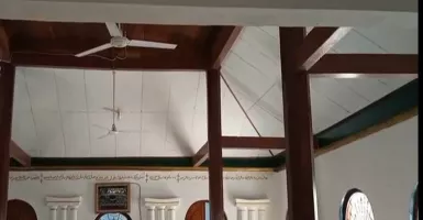Wisata Religi Masjid Cikoneng, Pernah Jadi Sasaran Tembak Belanda