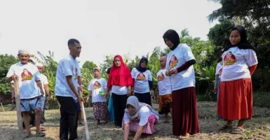 Relawan Gema Sandi Bikin Pelatihan Menanam Sayuran