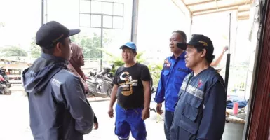 Dinsos Kota Tangerang Bagikan 1.500 Nasi Bungkus untuk Korban Banjir
