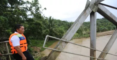 Jembatan di Lebak Putus, Pj Gubernur Banten Berjanji Lakukan Ini