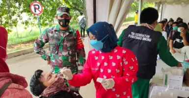 64 Nakes Dinkes Tangerang Siaga di 12 Posko Pengamanan Nataru
