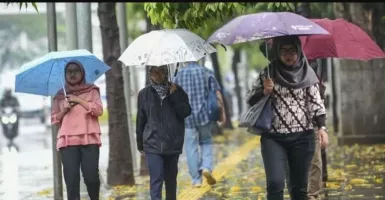 Hujan Ringan Bakal Turun di 8 Wilayah Banten Malam-Dini Hari