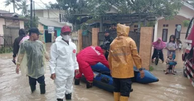 Tersengat Listrik saat Banjir, 3 Warga Tangerang Meninggal