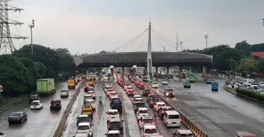 Puncak Arus Balik, 3.500 Mobil Melintasi GT Cikupa Tangerang