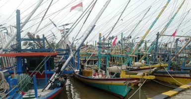 BMKG Minta Nelayan di Selat Sunda Waspada Gelombang 4 Meter