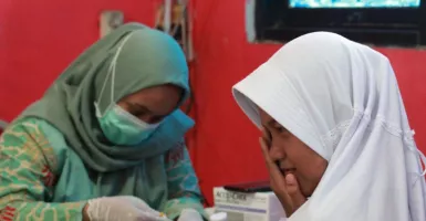Dinkes Kota Tangerang Periksa Kesehatan 100 Siswi SMP