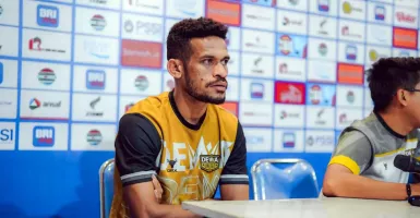 Ricky Kambuaya: Laga Dewa United VS Borneo FC Bakal Sulit