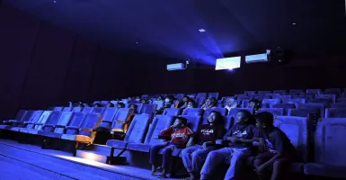 Corona Masih Menggila, Anies Jangan Ngeyel Buka Bioskop