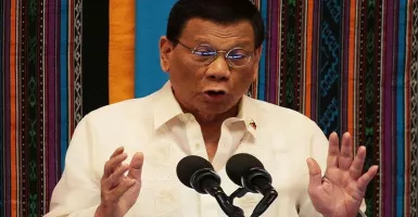 Virus Corona Ngamuk, Duterte Kembali Lockdown Manila
