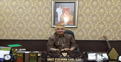Pasha Ungu, Wakil Wali Kota Palu Nyentrik Rambutnya Dicat Pirang