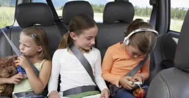 3 Tips Mengatasi Mabuk Kendaraan pada Anak Saat Perjalanan Jauh