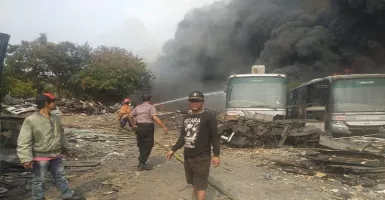 Lapor, Pak Gubernur! 20 Bus Transjakarta Terbakar