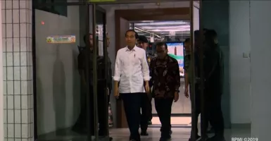 Jokowi Besuk BJ Habibie Sakit dan Dalam Perawatan di RSPAD
