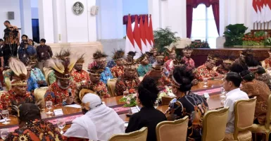 Jokowi akan Tempatkan 1.000 Sarjana Muda Papua di BUMN