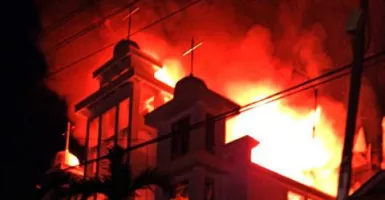 Gereja di Manado Terbakar, Netizen Unggah Video Lonceng Berbunyi
