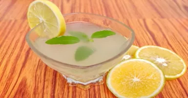 Manfaat Minuman Campuran Lemon dan Kunyit Bikin Melongo